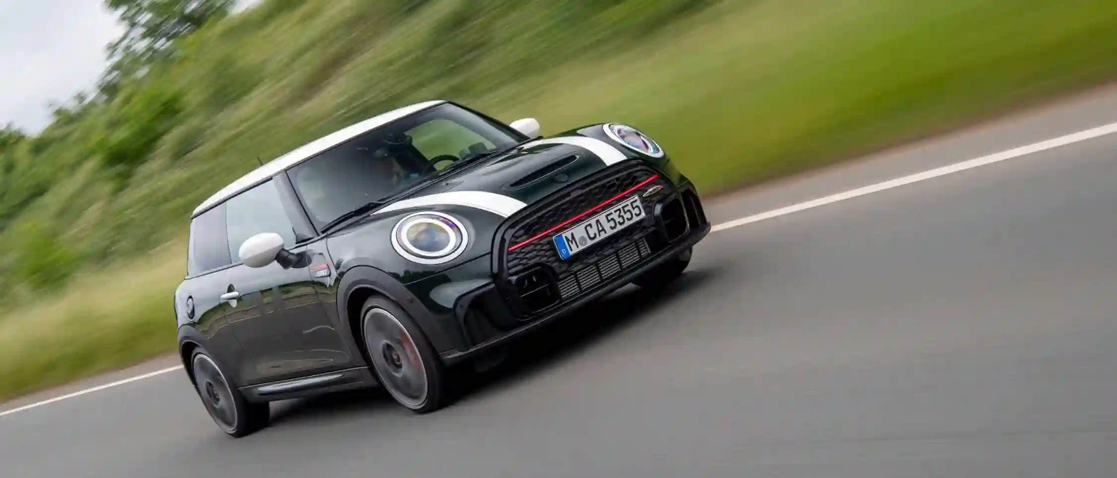 Специальная серия MINI Anniversary Edition: традиционный спортивный дух имени Джона Купера.